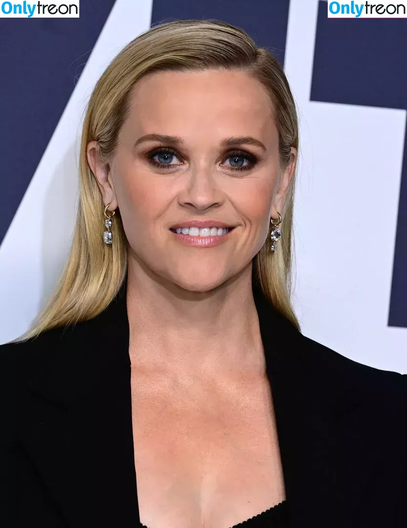 Reese Witherspoon nude photo #0379 (reesew / reesewitherspoon)