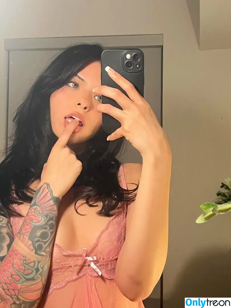 Reikatara nude photo #0065 (frenchiarmelle / reikatzxo)