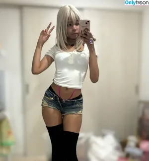 Reina Delic / Reinadoll / reinadelic nude photo #0021