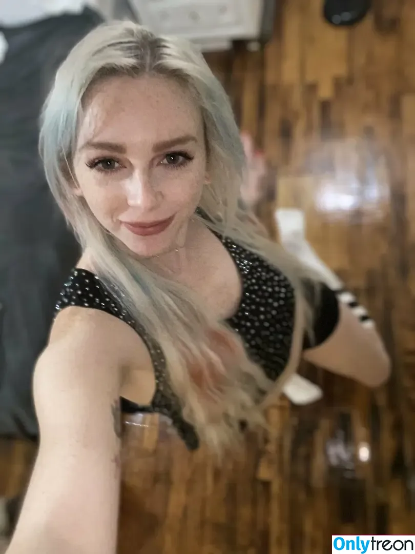 remireagan nude photo #0007 (remi.reagan)