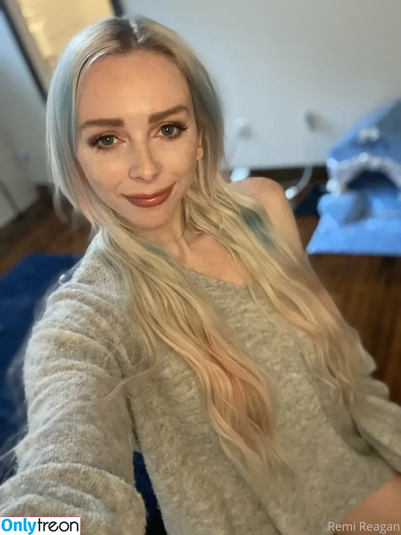 remireagan nude photo #0012 (remi.reagan)