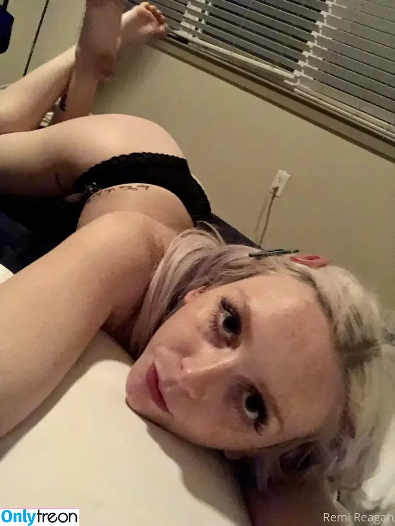 remireagan nude photo #0022 (remi.reagan)