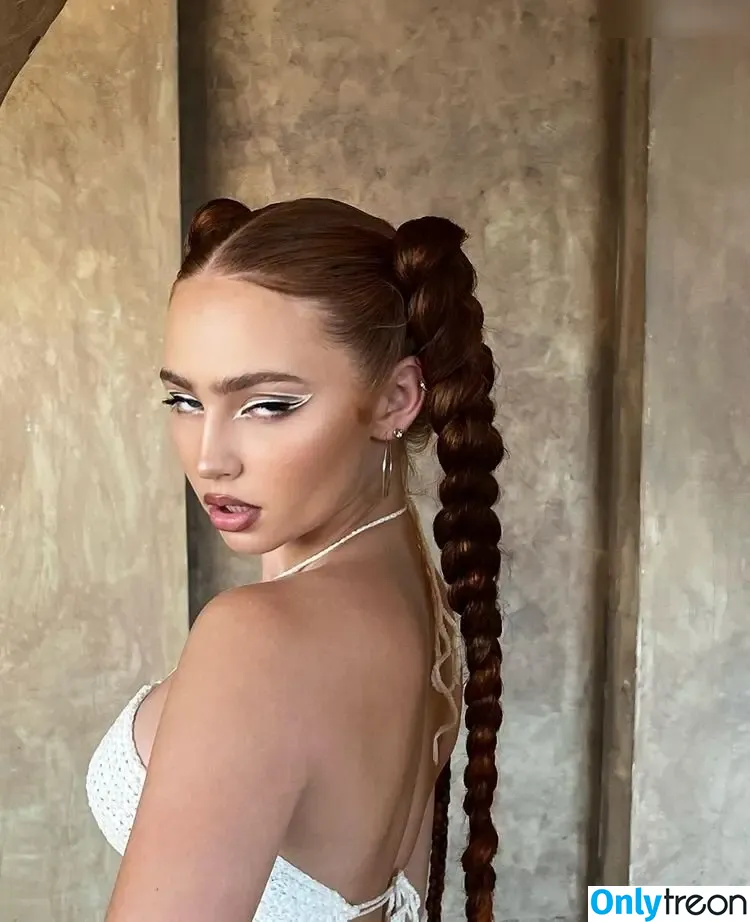 Renata Ri голая photo #0823 (ri.www / riwww)
