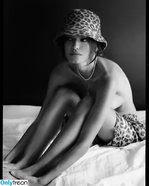 Renata Sozzi / sozzirenata фото голая #0015