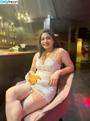 Renu Chandra / __renu__chandra nude photo #0035