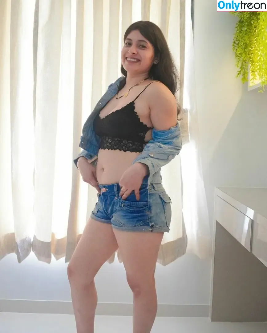 Renu Chandra nude photo #0026 (__renu__chandra)