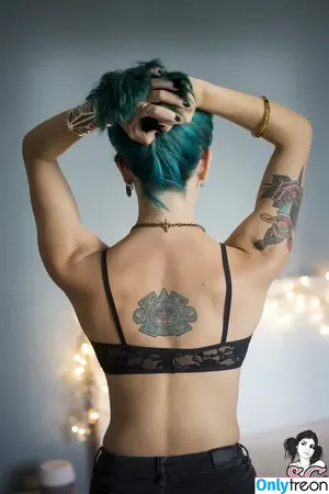 Renyvause / ren.kissesss / runnerrenae nude photo #0042
