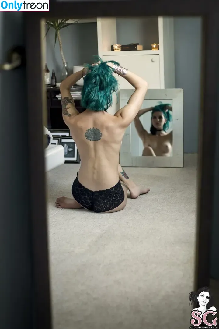 Renyvause nude photo #0022 (ren.kissesss / runnerrenae)