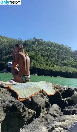 Req Cassadventures / cassadvantures nude photo #0003