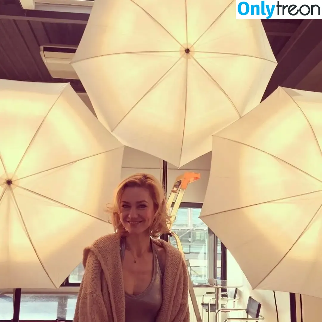 Rhea Harder-Vennewald голая photo #0017 (rheahardervennewald)
