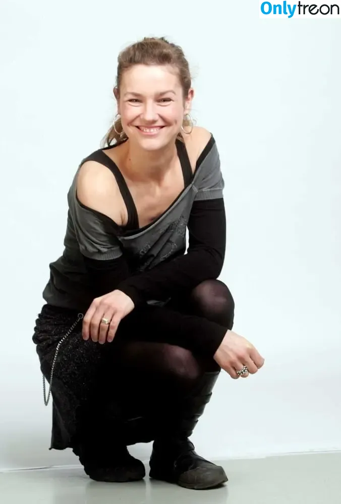 Rhea Harder-Vennewald голая photo #0042 (rheahardervennewald)