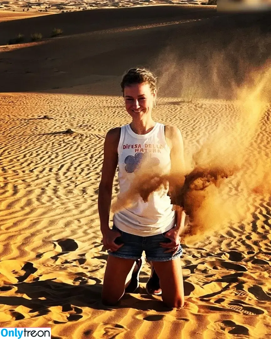 Rhea Harder-Vennewald голая photo #0063 (rheahardervennewald)