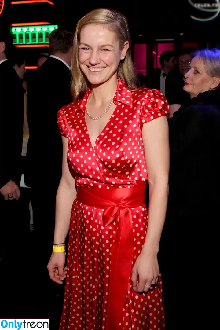 Rhea Harder-Vennewald голая photo #0075 (rheahardervennewald)