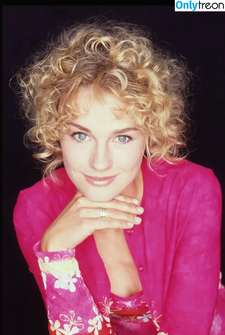 Rhea Harder-Vennewald голая photo #0089 (rheahardervennewald)