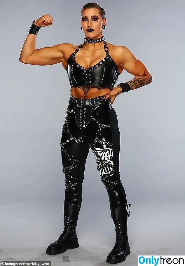 Rhea Ripley голая photo #0884 (RheaRipley_WWE / WWE / notrhearipley)