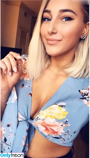 Rhea Ripley / RheaRipley_WWE / WWE / notrhearipley фото голая #1026