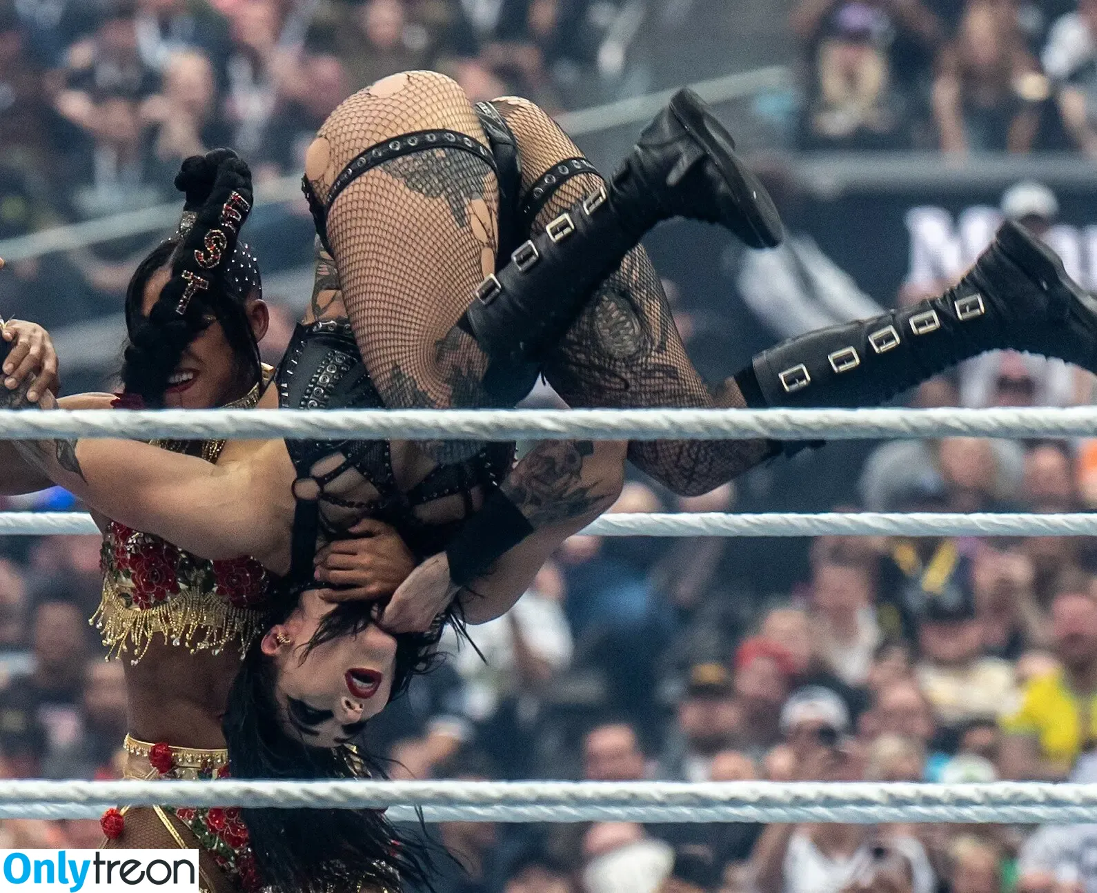 Rhea Ripley nude photo #1581 (RheaRipley_WWE / WWE / notrhearipley)