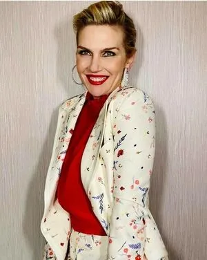 Rhea Seehorn / rheaseehorn фото голая #0033