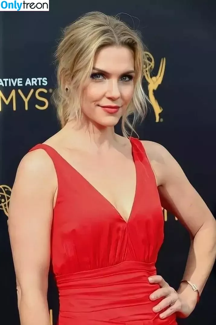 Rhea Seehorn голая photo #0105 (rheaseehorn)