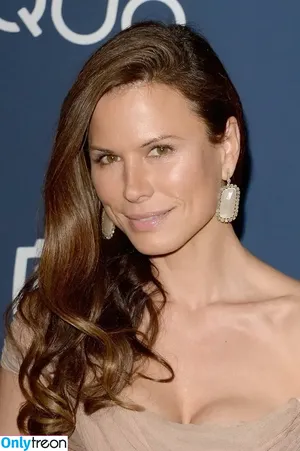 Rhona Mitra / iamrhonamitra nude photo #0041