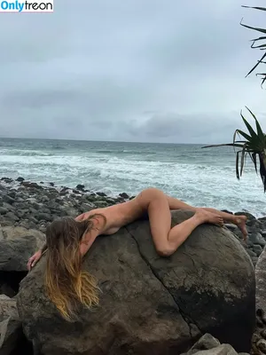 Rhyflyz Aussie / Seashark / _seabearr nude photo #0002
