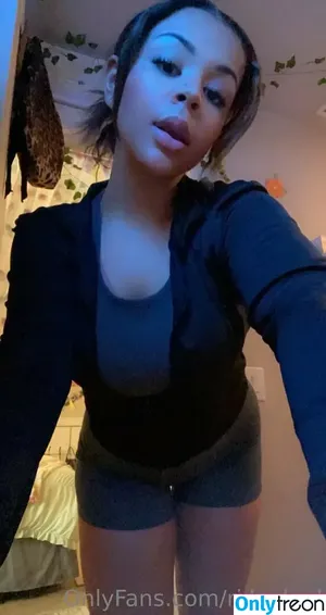 ri.leaked / Coco Rose / ri.leakedd / rileyhubatka nude photo #0019