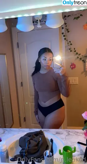 ri.leaked / Coco Rose / ri.leakedd / rileyhubatka nude photo #0037