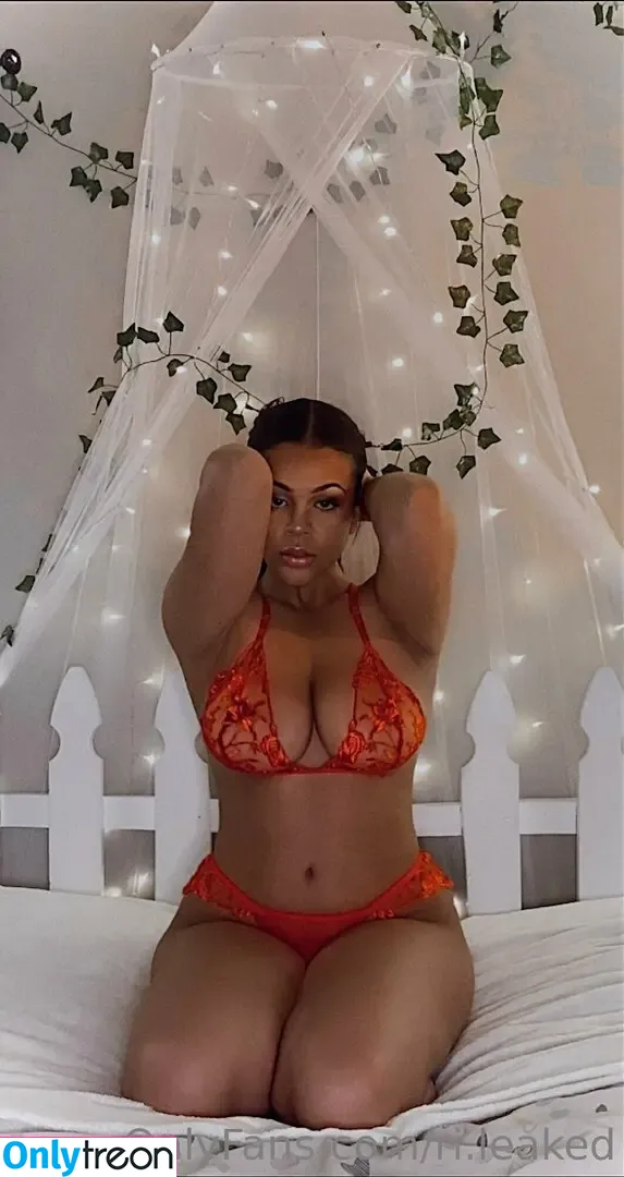 ri.leaked nude photo #0004 (Coco Rose / ri.leakedd / rileyhubatka)