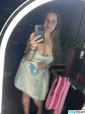 Rialynnnicole / Riaspicy1 / ria_nenicole nude photo #0005