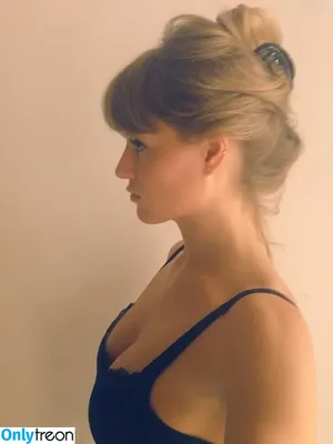 Ricarda Magduschewski / aboutricarda nude photo #0051