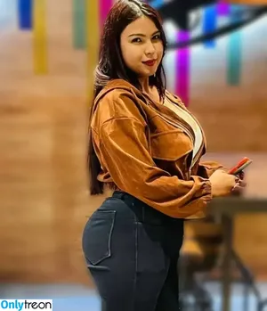 Richa Dutt / richaduttofficial nude photo #0012