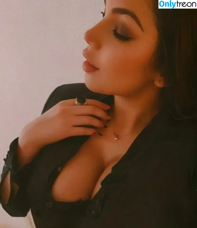 Richa Dutt nude photo #0037 (richaduttofficial)