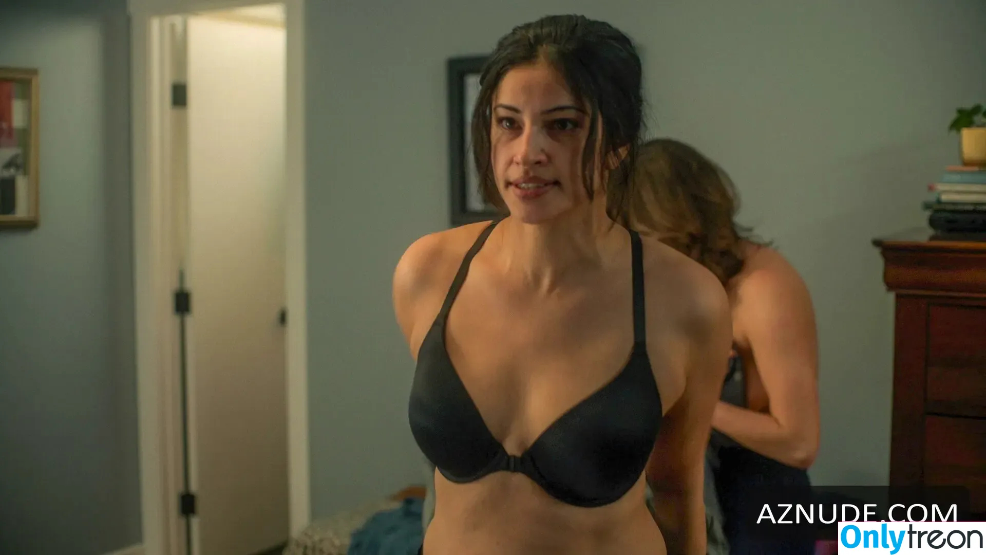 Richa Moorjani nude photo #0051 (richamoorjani)