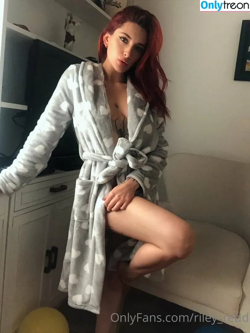 Riley Red nude photo #0006 (Redhead Mistress / Riley_redd / ravshana_kurkova)