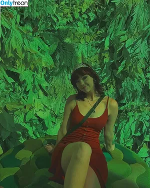 Rilie Huntley / gnomie / okaygnomie / riliehuntley nude photo #0024