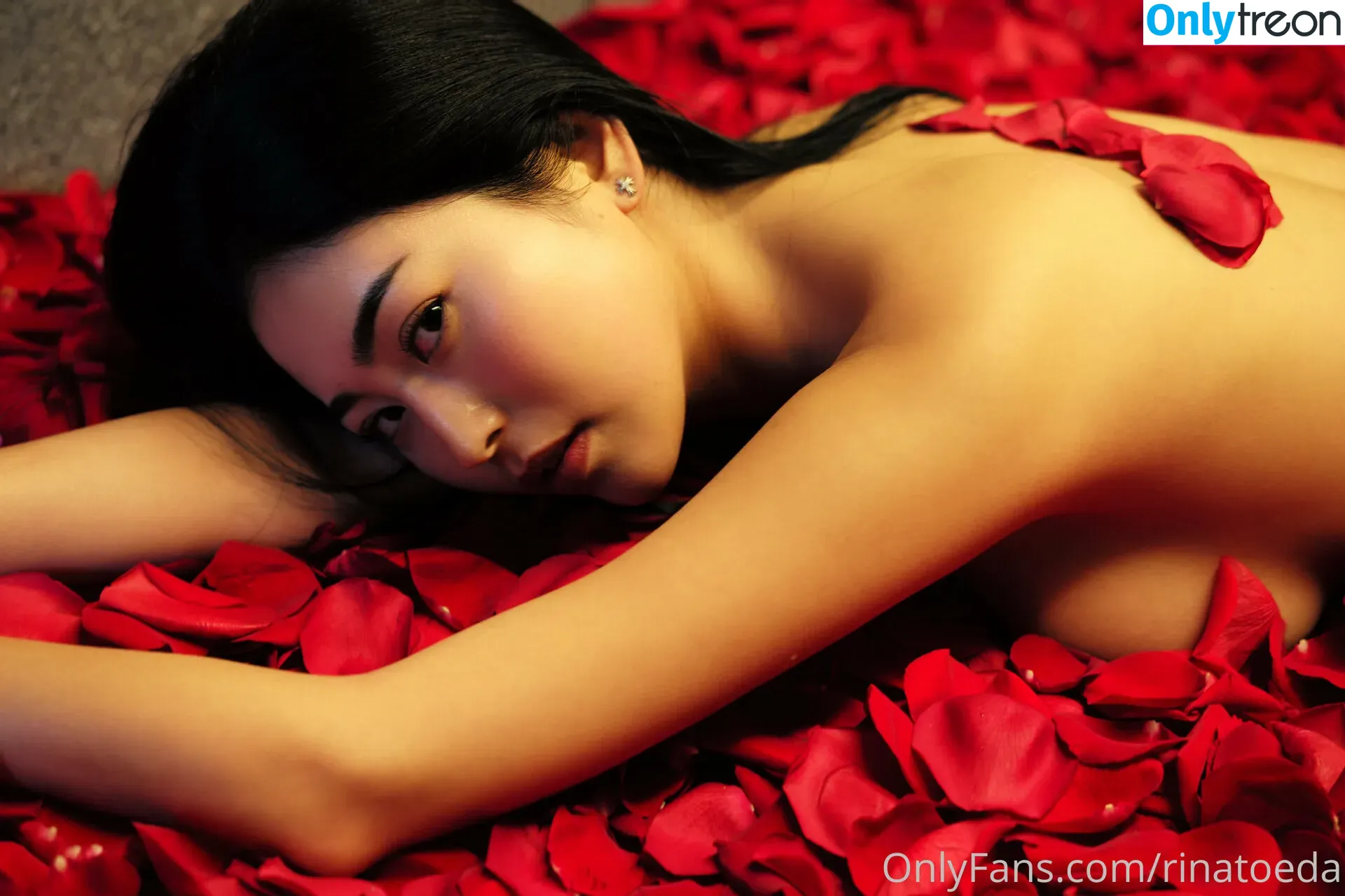Rina Toeda nude photo #0032 (rinatoeda / rinatoeda0611)