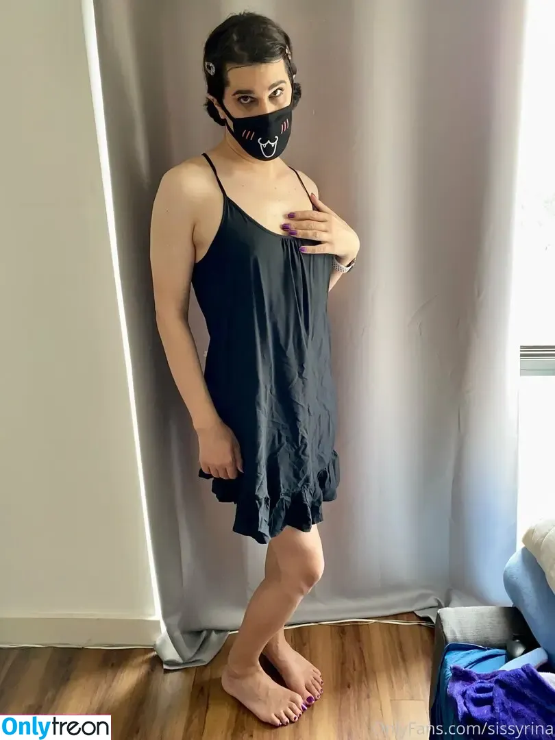 rinavolpina nude photo #0227 (rinapinaaa)