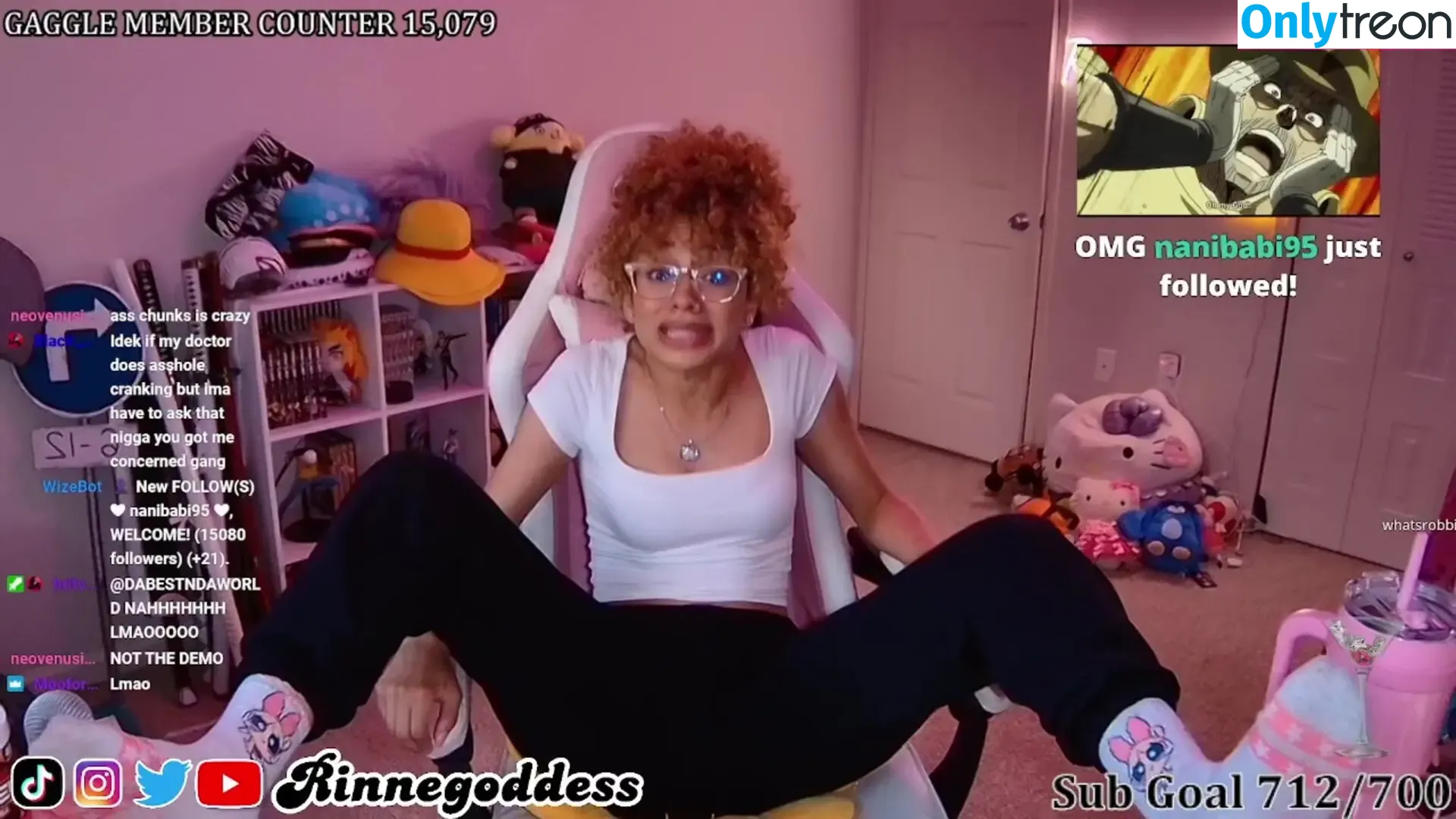 Rinnegoddess nude photo #0159 (themusclemommy)