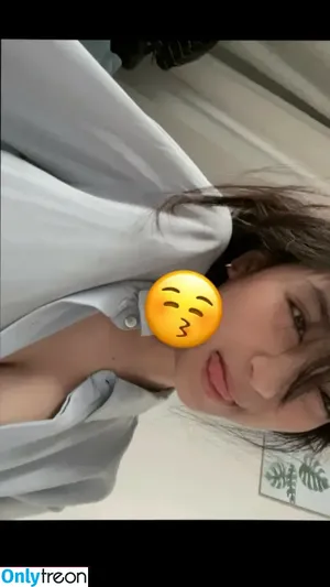 risaatjan / notriissaaa nude photo #0079