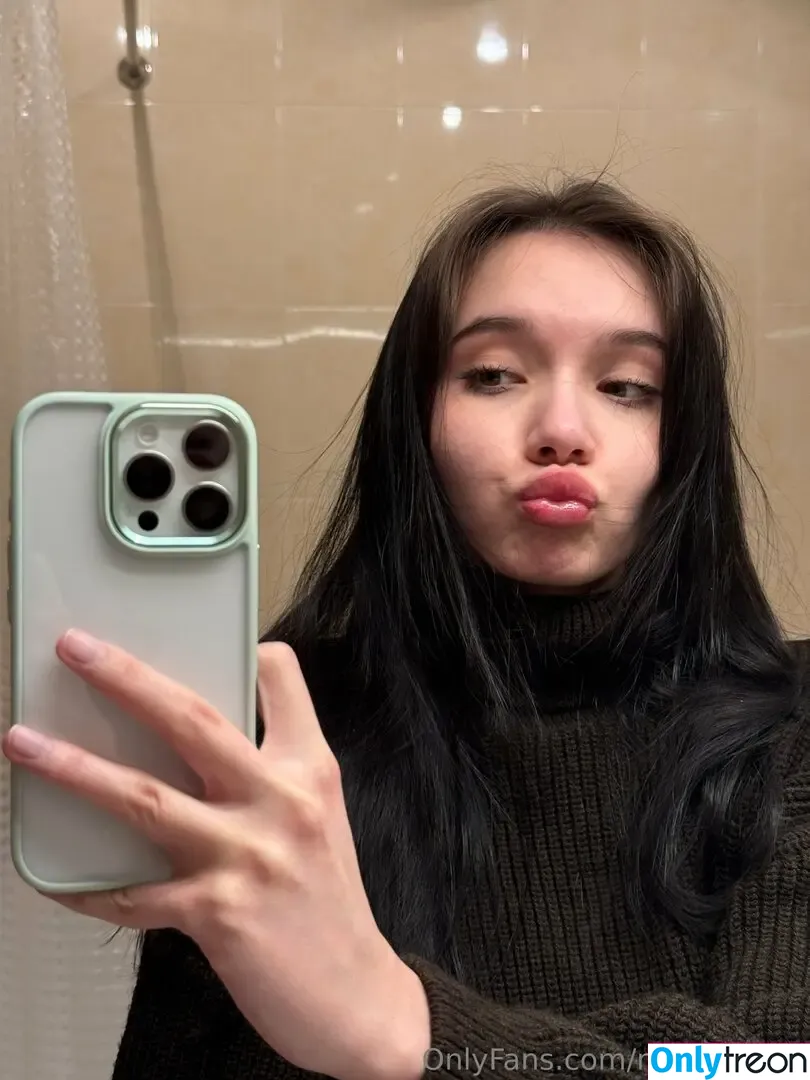 Riskyproject голая photo #0136 (risky_project_028)