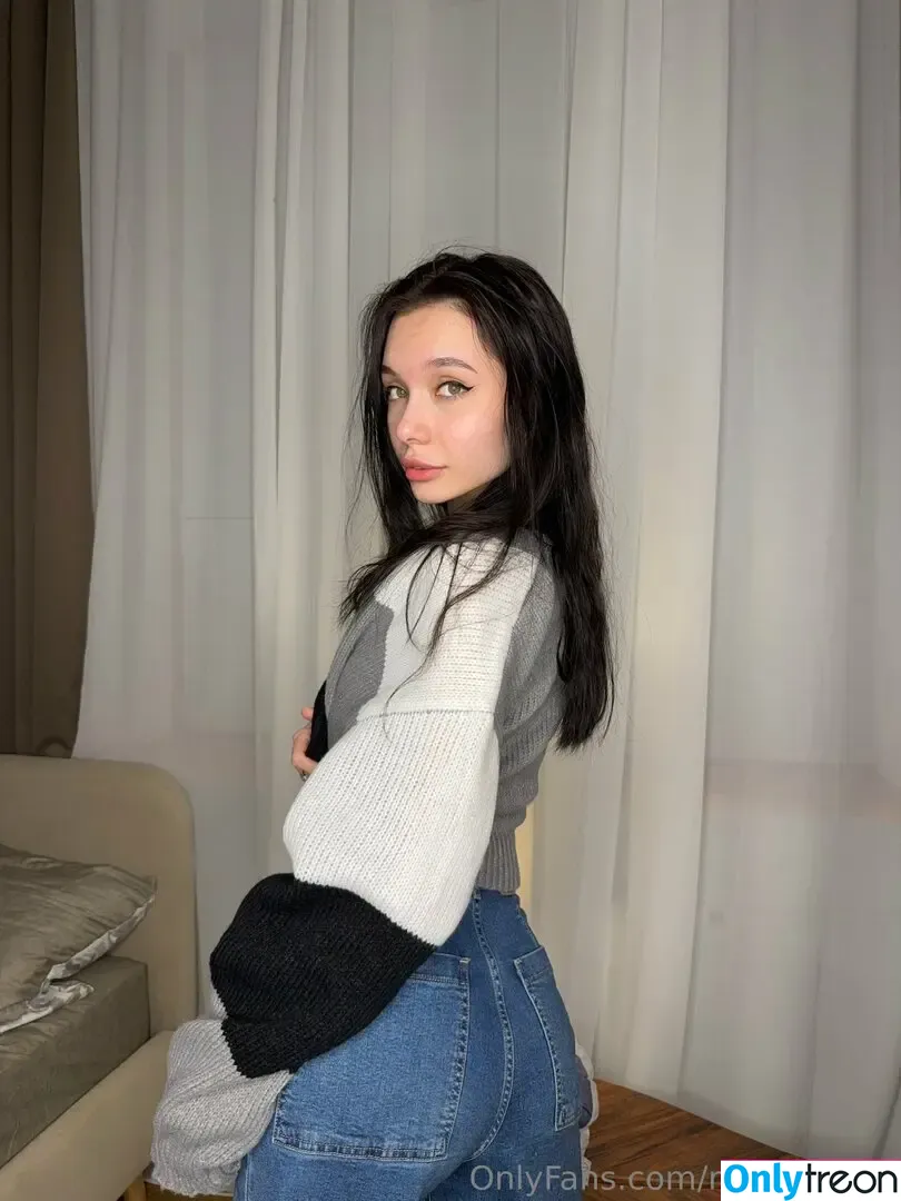 Riskyproject nude photo #0186 (risky_project_028)