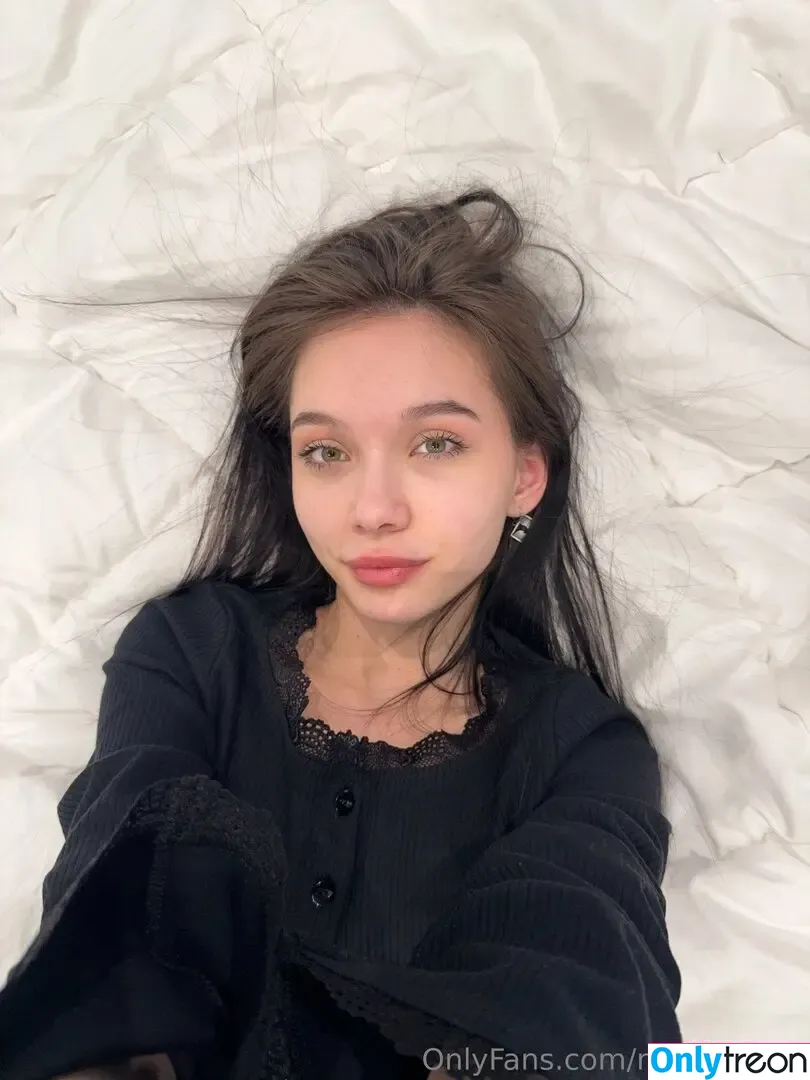Riskyproject голая photo #0190 (risky_project_028)