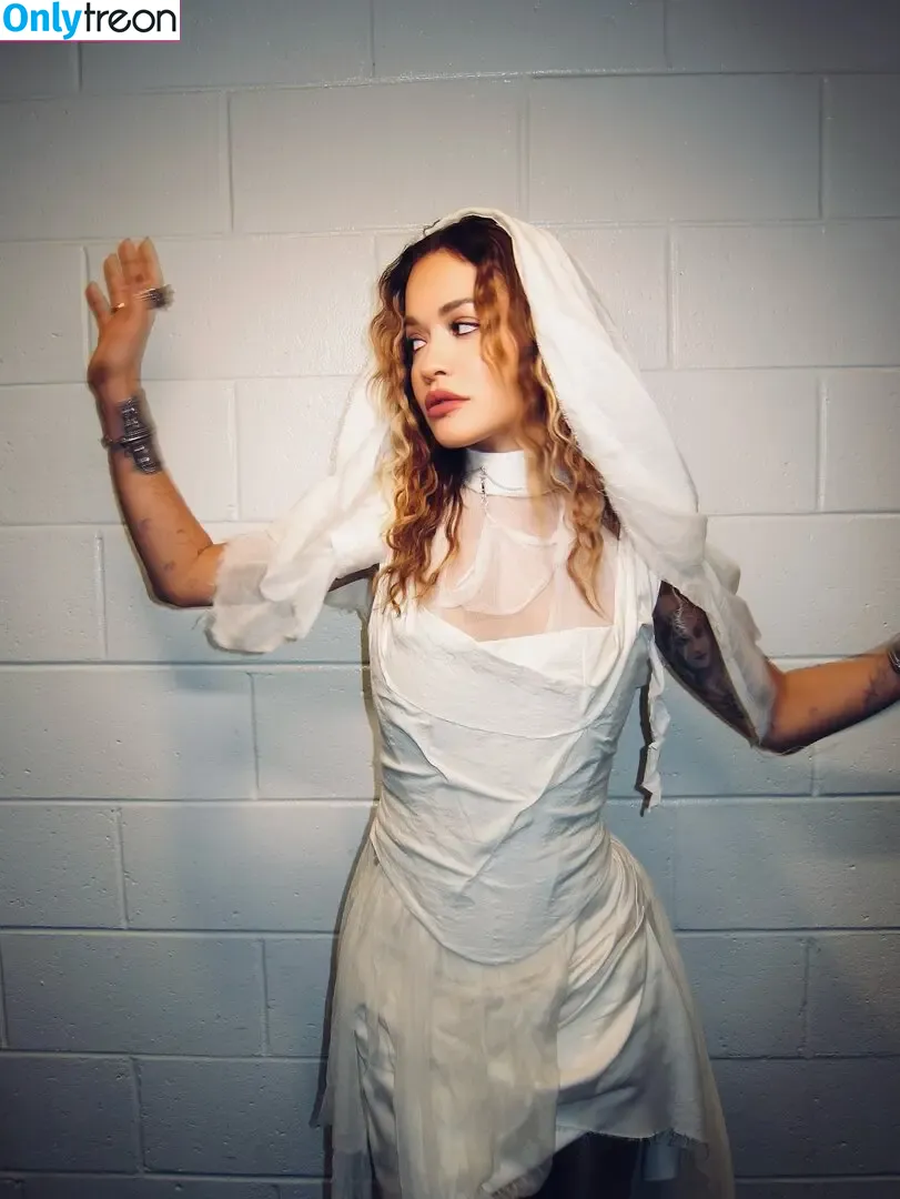 Rita Ora nude photo #6905 (ritaora / ritaoraeu)
