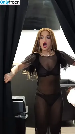Rita Ora / ritaora / ritaoraeu nude photo #7130
