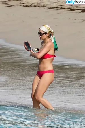 Rita Ora / ritaora / ritaoraeu фото голая #7528