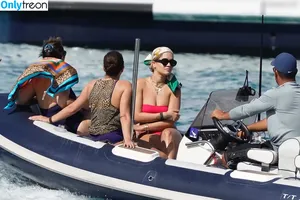 Rita Ora / ritaora / ritaoraeu фото голая #7538