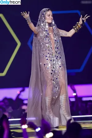Rita Ora / ritaora / ritaoraeu фото голая #7566
