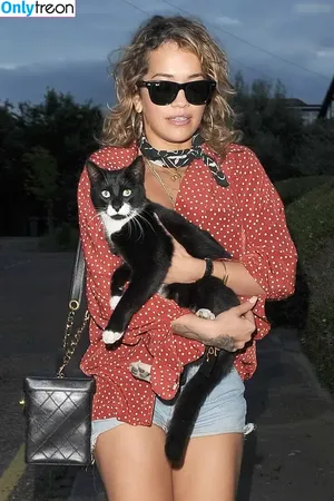 Rita Ora / ritaora / ritaoraeu фото голая #7585
