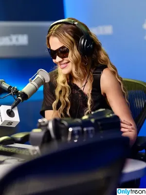 Rita Ora / ritaora / ritaoraeu фото голая #7597