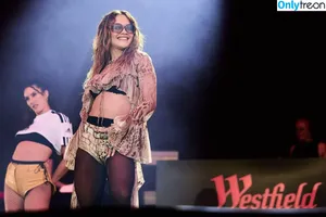 Rita Ora / ritaora / ritaoraeu фото голая #7670